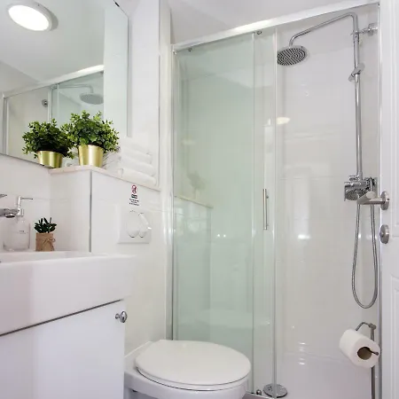 Apartments Jardin Old Town شقة