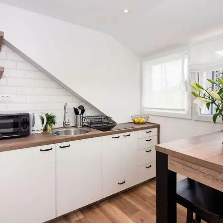 شقة Apartments Jardin Old Town
